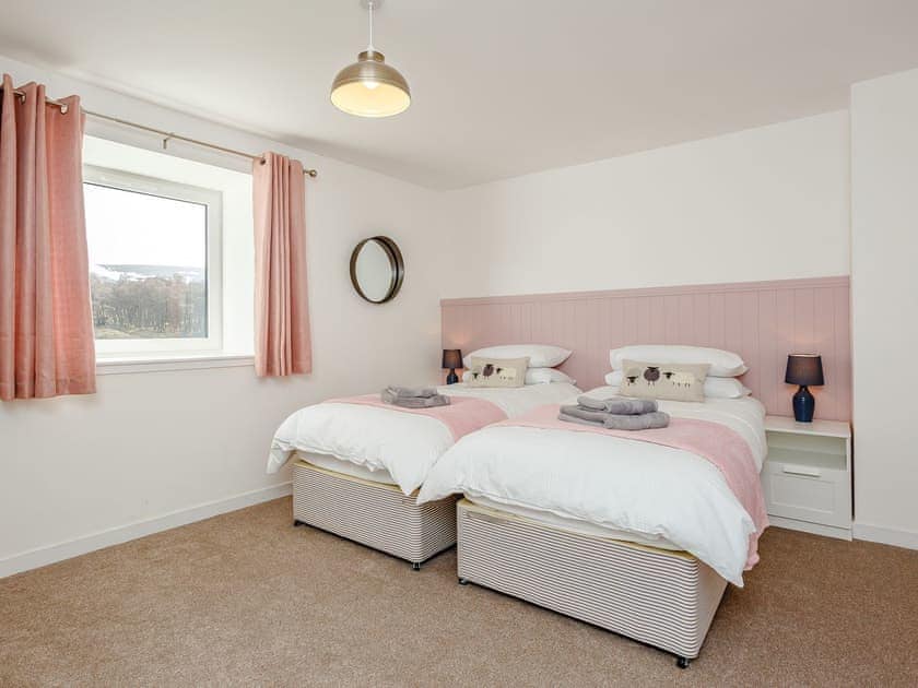 Twin bedroom | Knocknahighle, Cromdale, near Aviemore