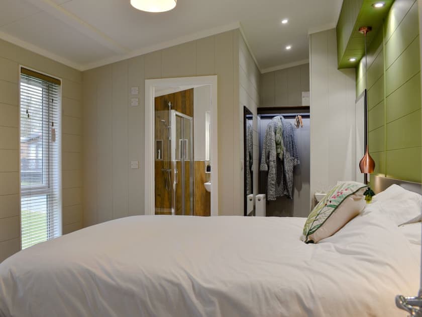 Double bedroom | Lakeview Lodge, Landford, near Salisbury