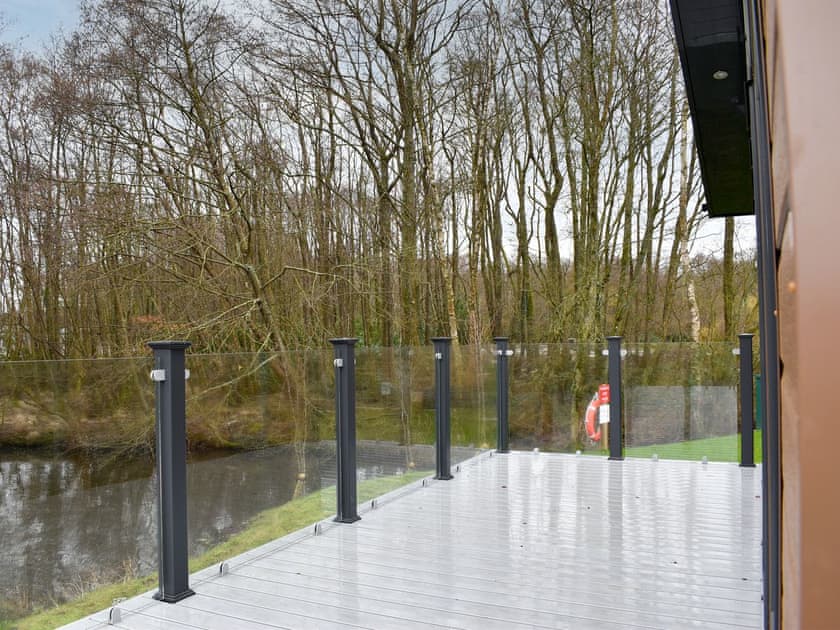 Decking | Lakeview Lodge, Landford, near Salisbury