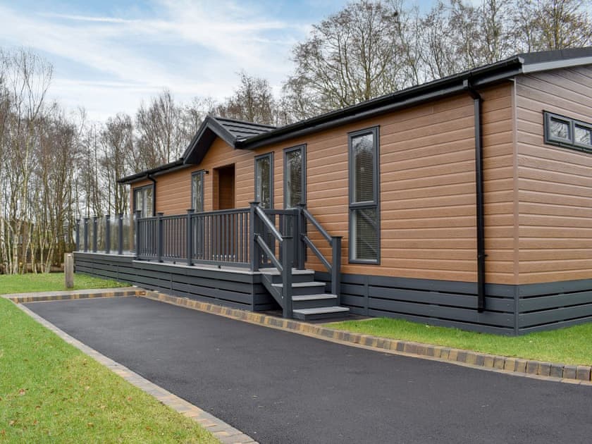 Exterior | Lakeview Lodge, Landford, near Salisbury