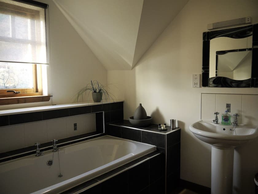 Bathroom | Dalcomera, Fort William