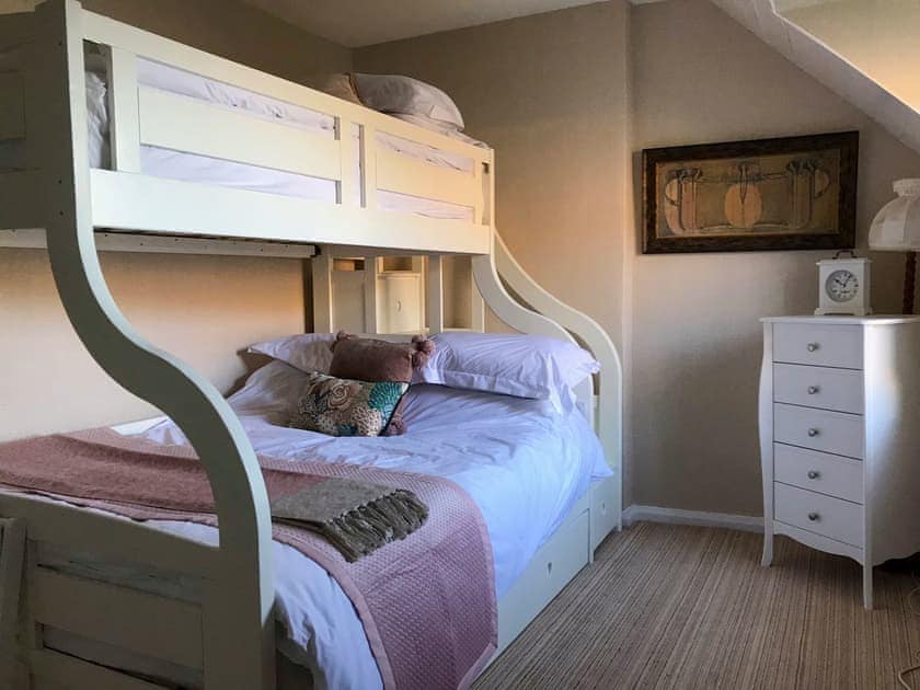 Middle bedroom with double bunk | Croftbank, Lochranza