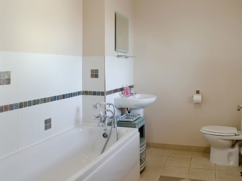 Bathroom | Laird House, Lochmaben near, Lockerbie