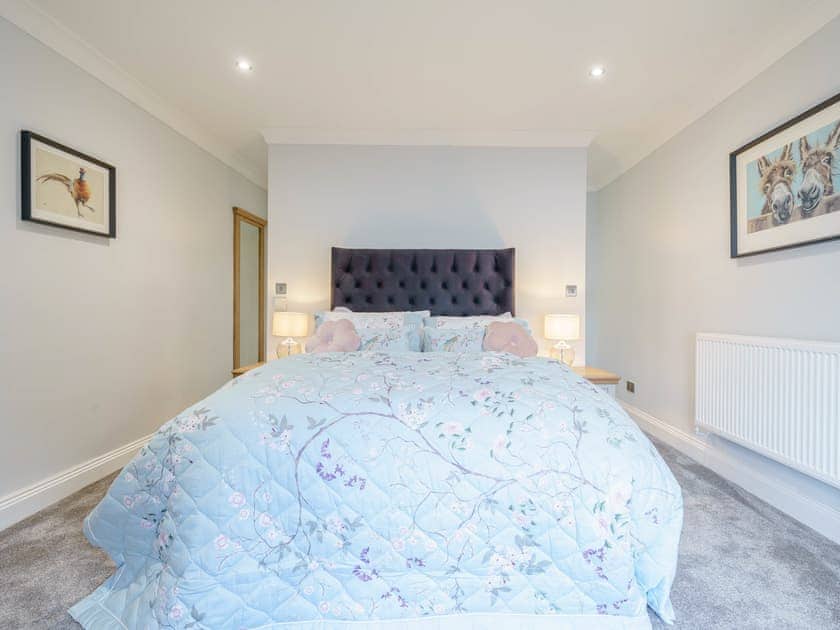 Double bedroom | Whittle Dene Reservoir House, Stamfordham, near Newcastle-upon-Tyne