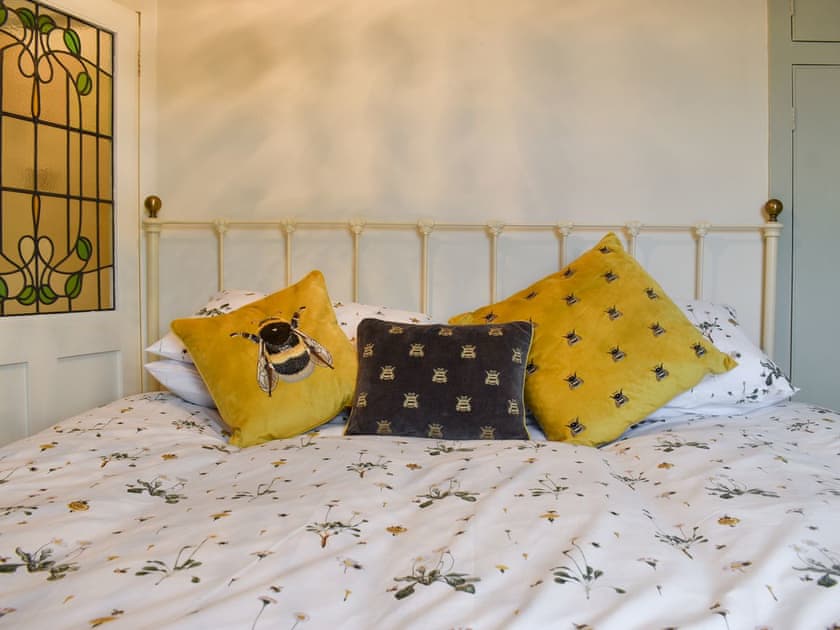 Double bedroom | Plum Cottage, Castle Cary