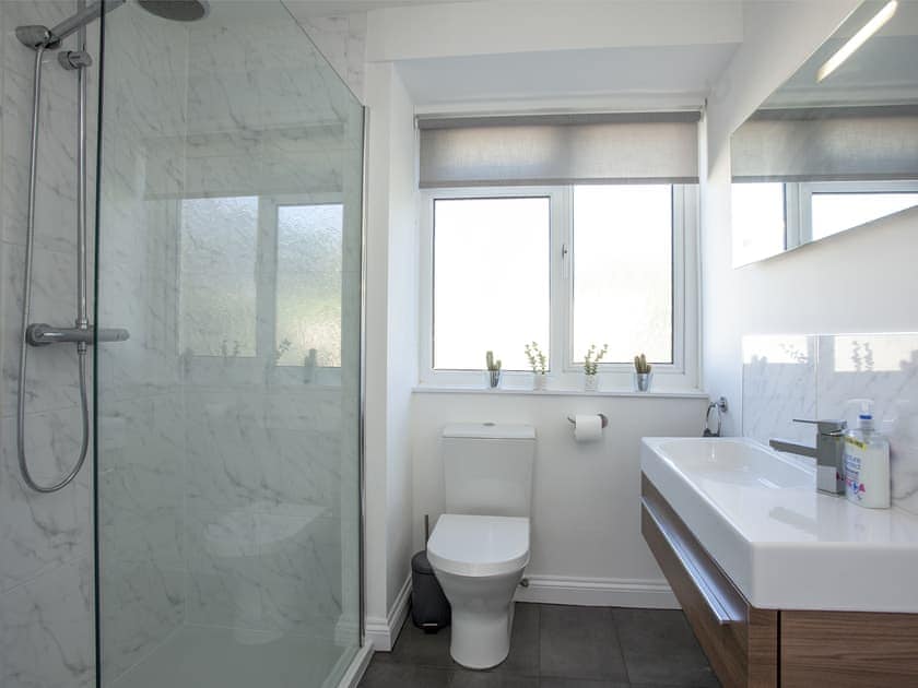 Shower room | Dolphin Heights, Torquay