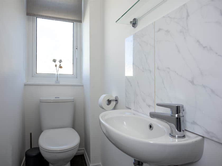 Bathroom | Dolphin Heights, Torquay