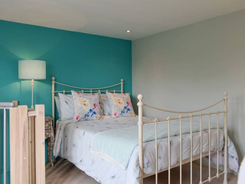 Double bedroom | Toad’s Pad, Bashley, near New Milton