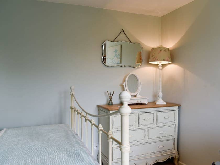 Double bedroom | Toad’s Pad, Bashley, near New Milton