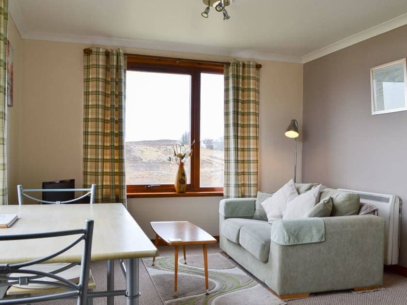 Open plan living space | Bayview - Gairloch Cottages - Bayview, Gairloch
