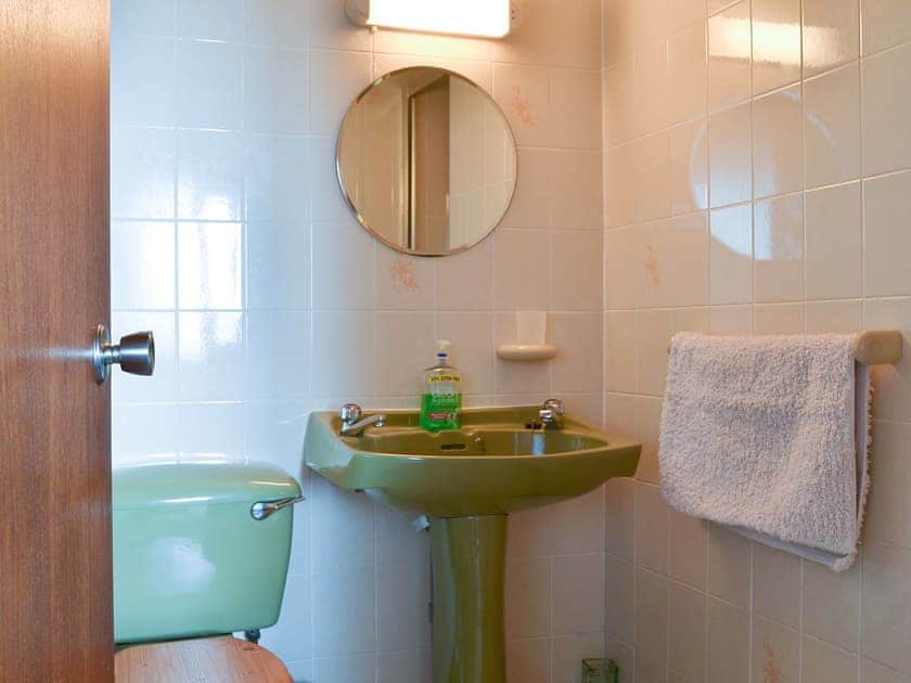 Bathroom | Bayview - Gairloch Cottages - Bayview, Gairloch
