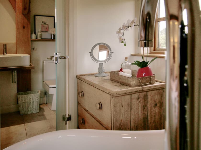 Double bedroom | Windfall Cottage, Beckford
