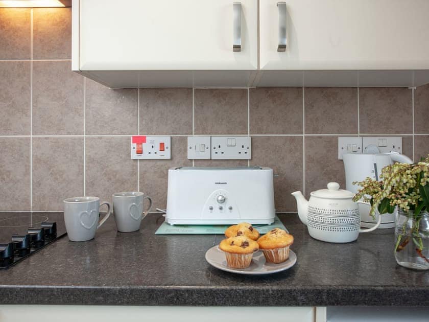 Kitchen | Seagulls Rest - Harbourside Holiday Apartments - Seagulls Rest, Paignton