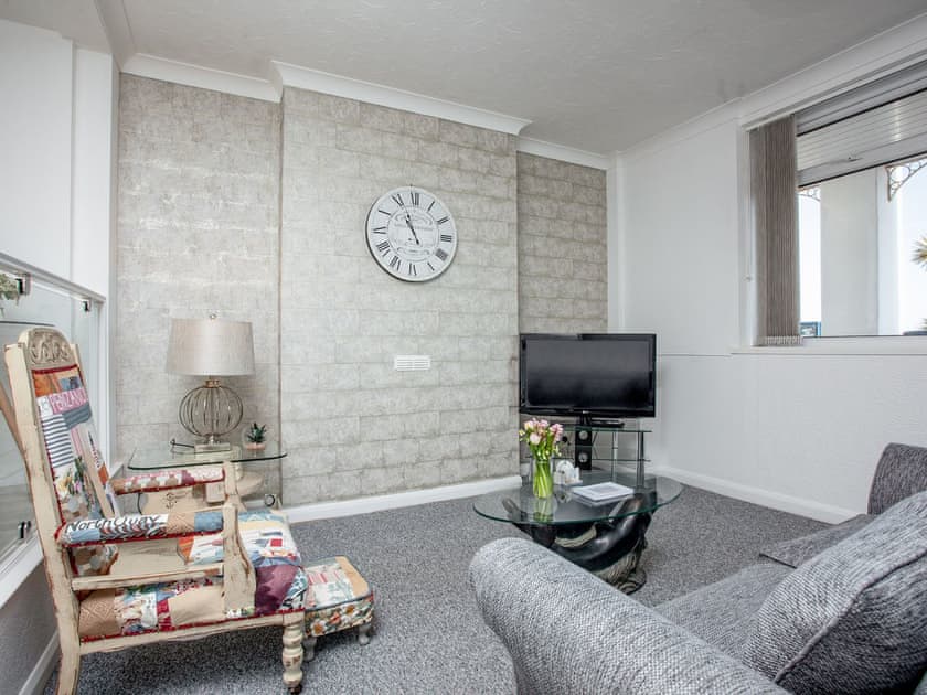Living area | Herons Haven - Harbourside Holiday Apartments - Herons Haven, Paignton