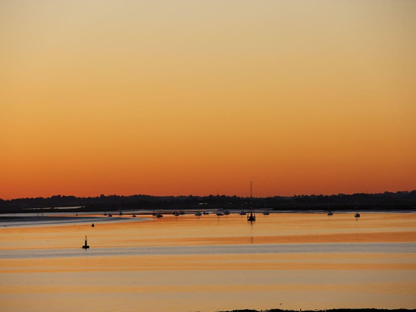 Surrounding area | Curlew, Point Clear Bay