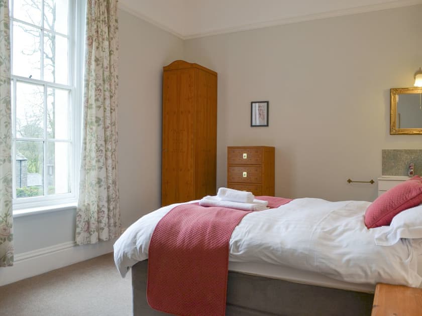 Double bedroom | Shaw End Mansion- Apartment 3 - Shaw End Mansion, Kendal