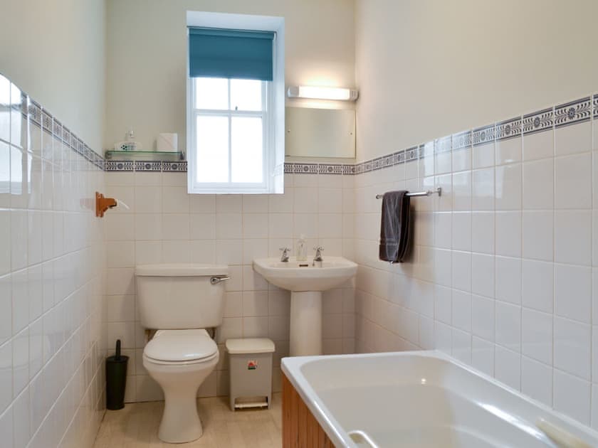 Bathroom | Shaw End Mansion- Apartment 3 - Shaw End Mansion, Kendal
