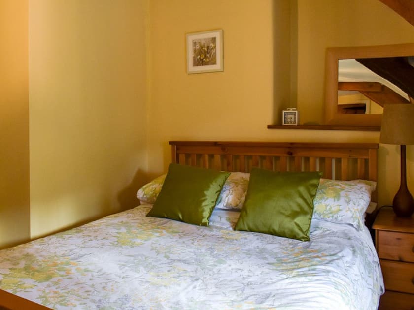 Double bedroom | Pineview Cottage, Hessenford