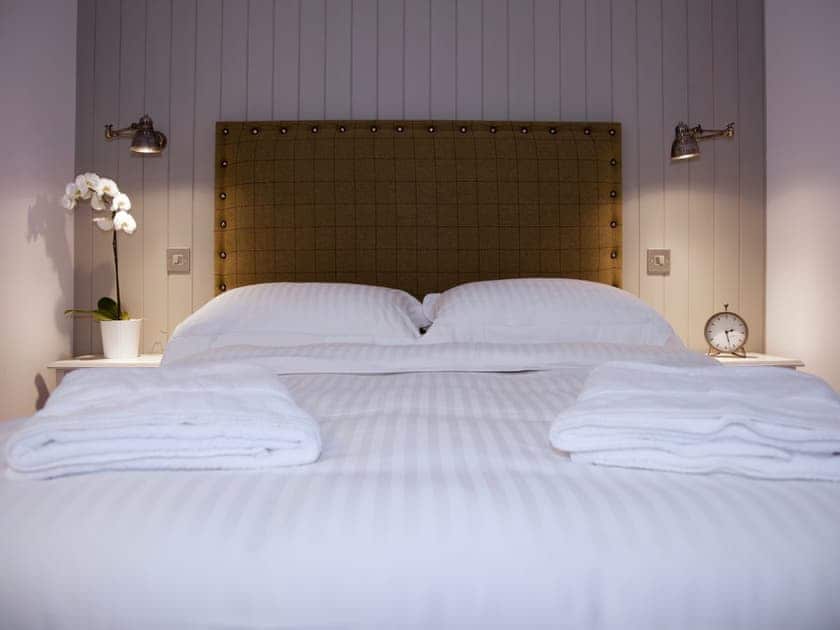 Double bedroom | Ramsay - @Barra Castle, Oldmeldrum, near Inverurie