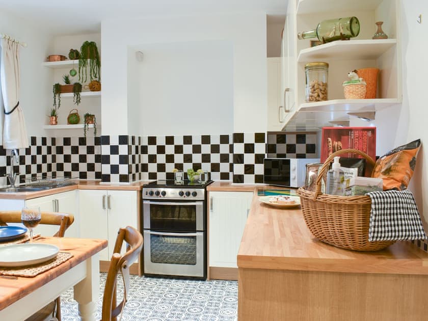 Kitchen/diner | Sunnyside Cottage, Whitby