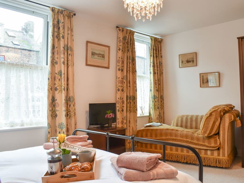 Double bedroom | Sunnyside Cottage, Whitby