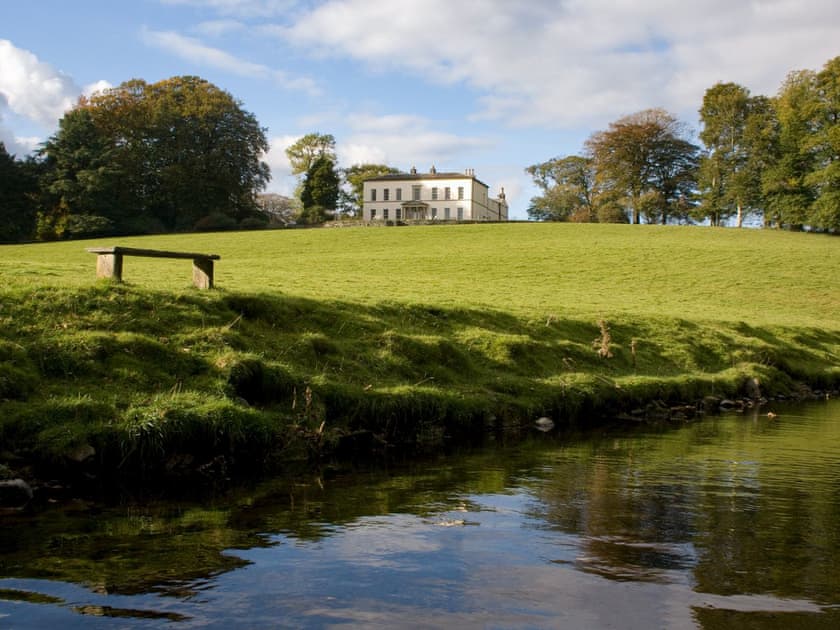 Garden and grounds | Shaw End Man, Kend