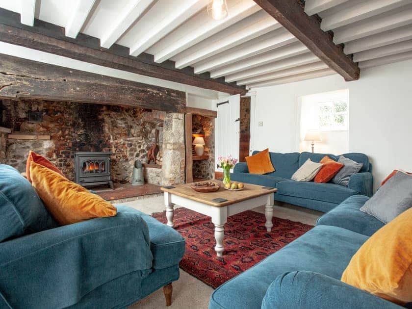 Living room | The Old Farmhouse, Burridge