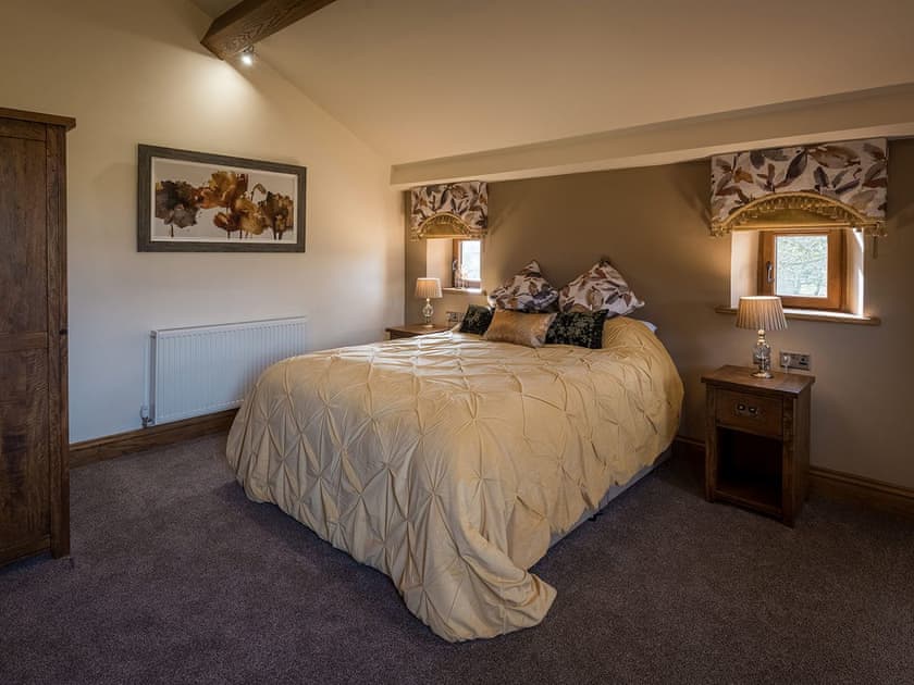 Double bedroom | Sycamore Barn - Hargreaves Head Holiday Cottages, Northowram, near Halifax 