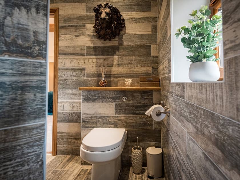 Shower room | Sycamore Barn - Hargreaves Head Holiday Cottages, Northowram, near Halifax 