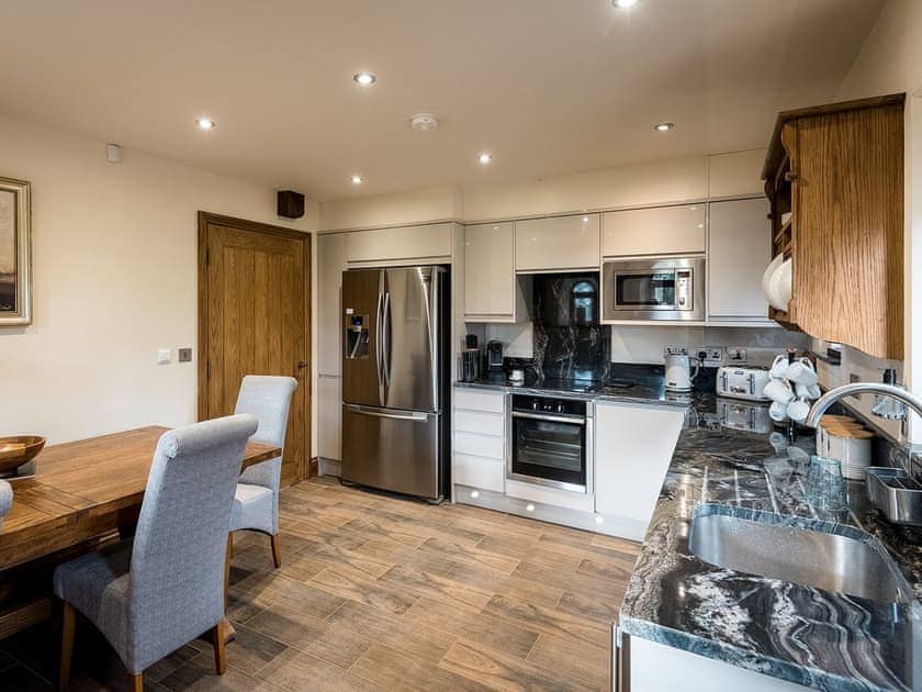 Kitchen/diner | Cedar Barn - Hargreaves Head Holiday Cottages, Northowram, near Halifax 