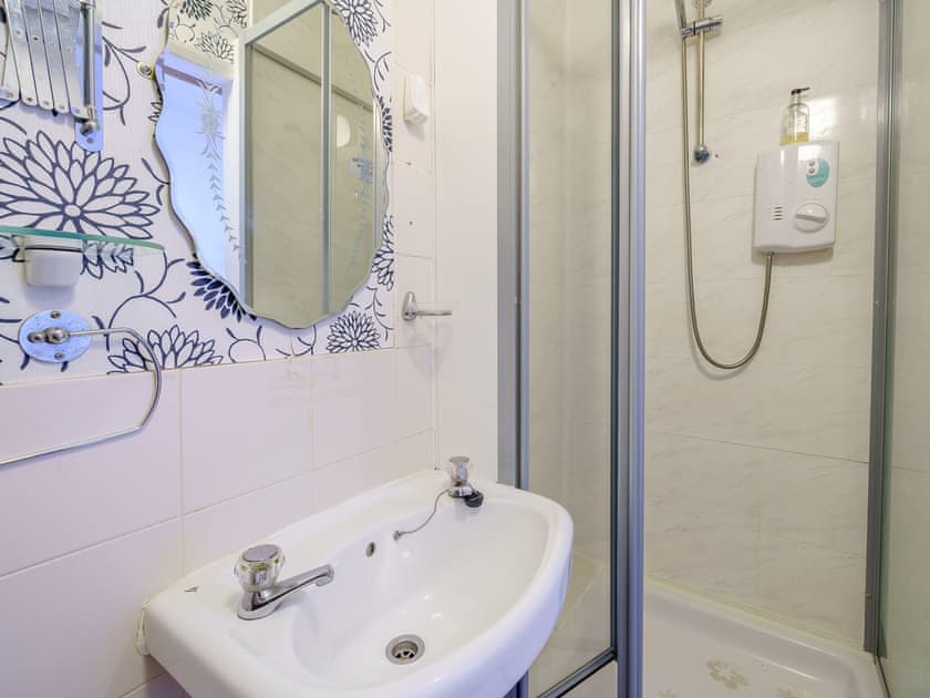 Shower room | The Kings Landing Spa, Blackpool