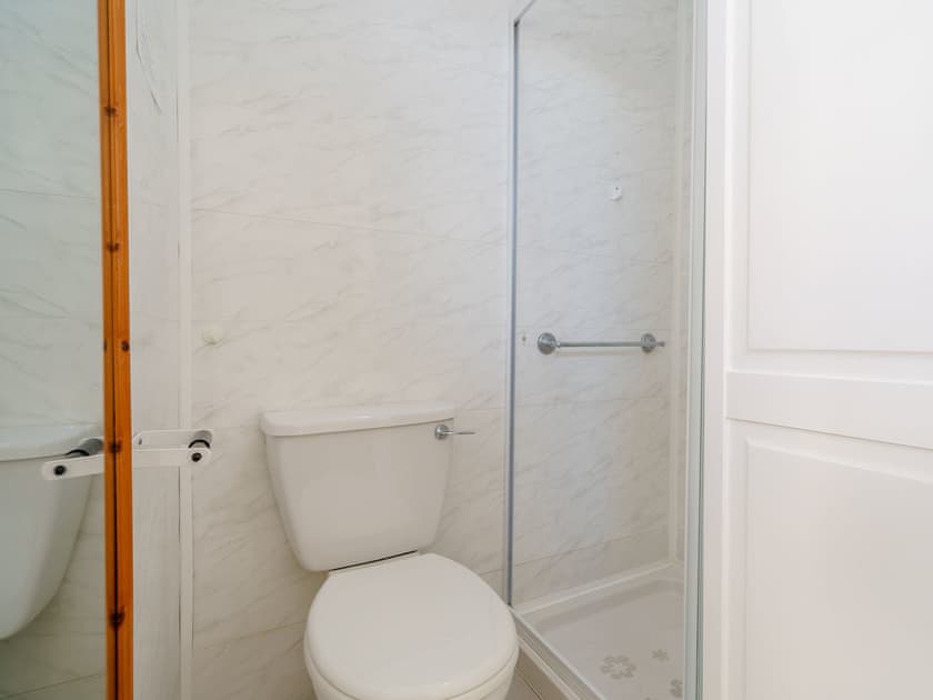 Shower room | The Kings Landing Spa, Blackpool