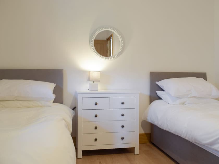 Twin bedroom | Red Kite Lodge - Acre Luxury Lodges, Stanner, near Kington
