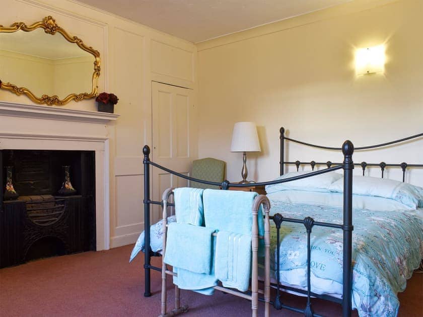 Double bedroom | Idagale, Whitby