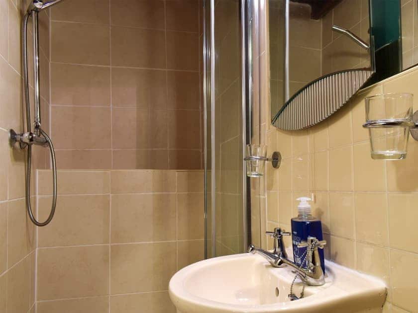 Shower room | Idagale, Whitby