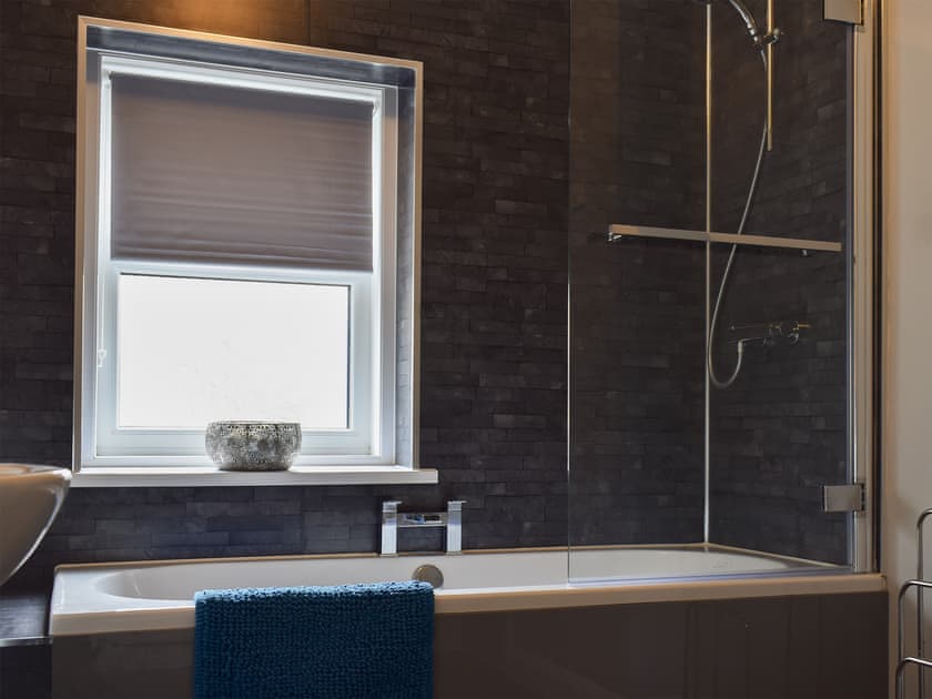 Bathroom | Bede’s Rest, Amble, Morpeth