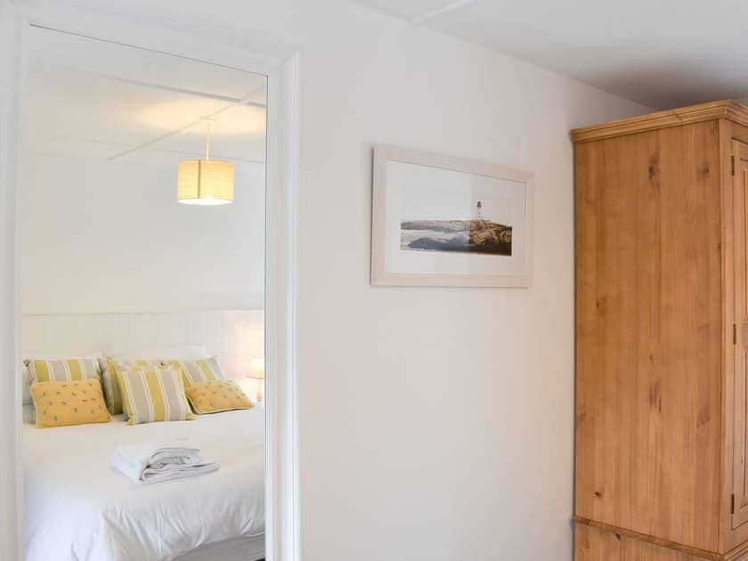 Double bedroom | Bojewyan Cottage, Pendeen