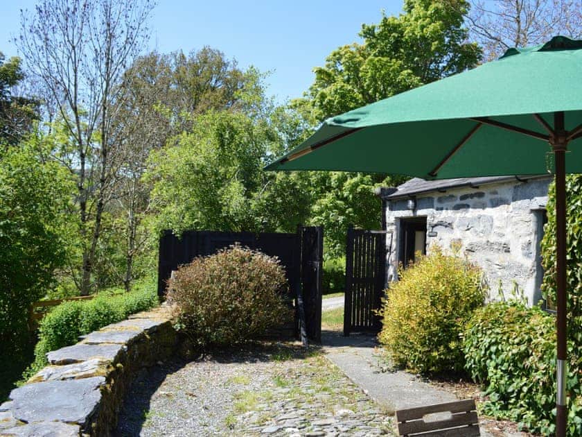 Terrace | Bwthyn Rhosyn - Benar Cottages, Penmachno, near Betws-y-Coed