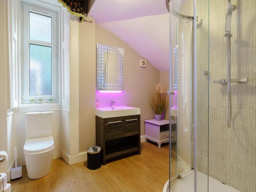 Shower room | The Old Nunnery - The Old Nunnery and Retreat, Skelmorlie, near Largs