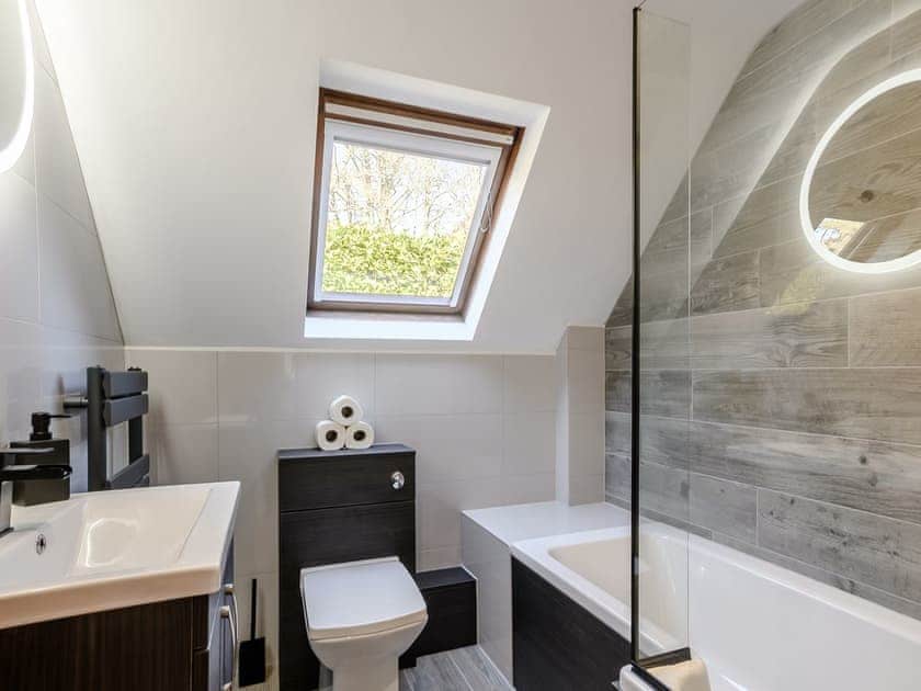 Bathroom | Fir View Cottage, Cromer