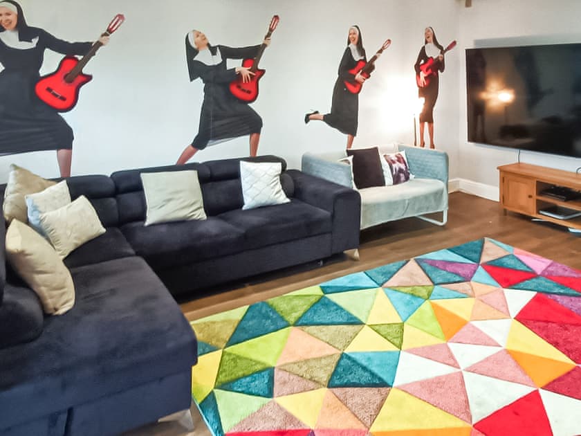 Open plan living space | The Wee Nunnery - The Old Nunnery and Retreat, Skelmorlie, near Largs