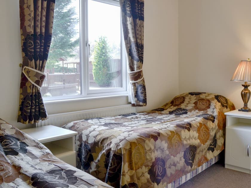 Twin bedroom | Royal Deeside Woodland Lodges- Lodge C - Royal Deeside Woodland Lodges, Dinnet, near Ballater