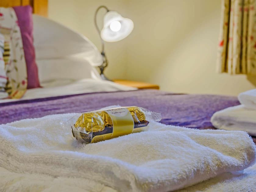 Double bedroom | Bwthyn - Rhyddallt Ganol Cottages, Caethro, near Caernarfon