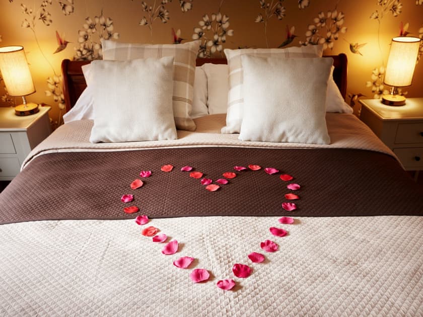 Double bedroom | Rita’s Retreat - The Beeches - The Beeches, Pulverbatch, near Shrewsbury