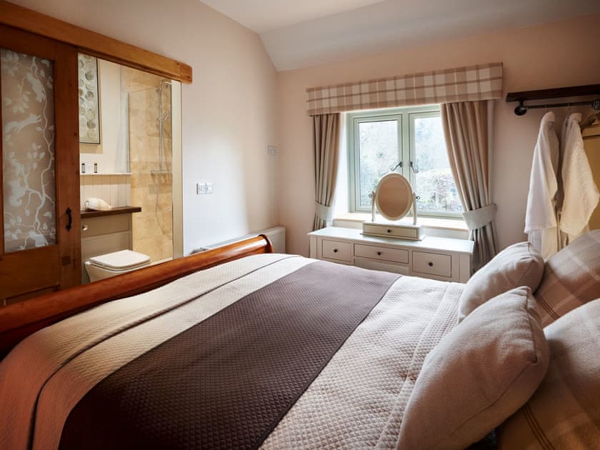 Double bedroom | Rita’s Retreat - The Beeches - The Beeches, Pulverbatch, near Shrewsbury