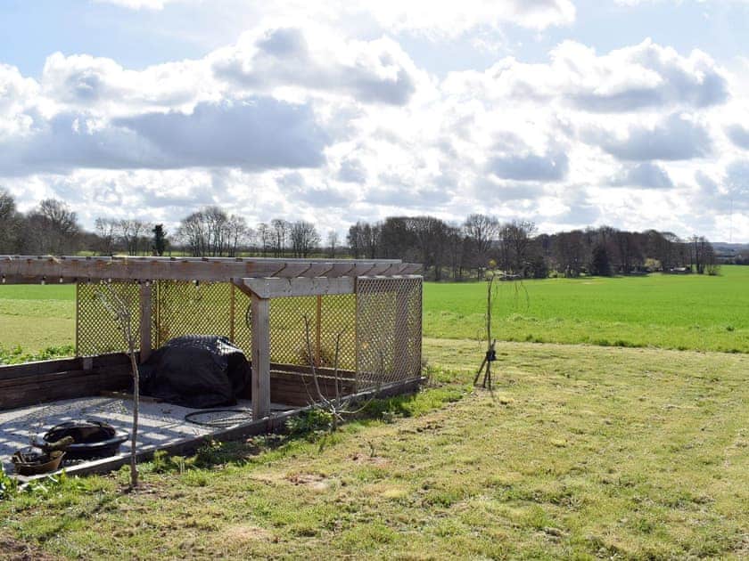 Garden and grounds | Park Barn, Lichfield
