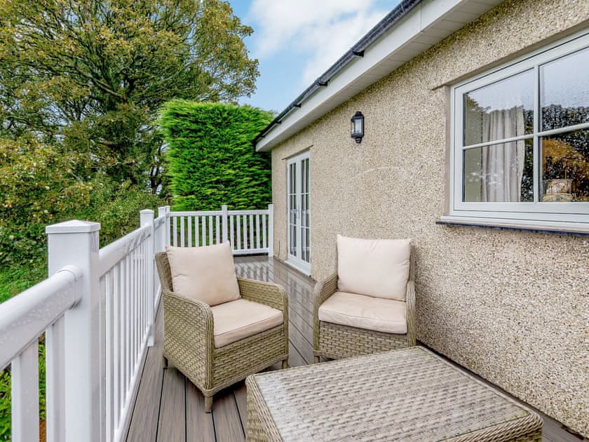 Sitting-out-area | Beudy - Rhyddallt Ganol Cottages, Caethro, near Caernarfon