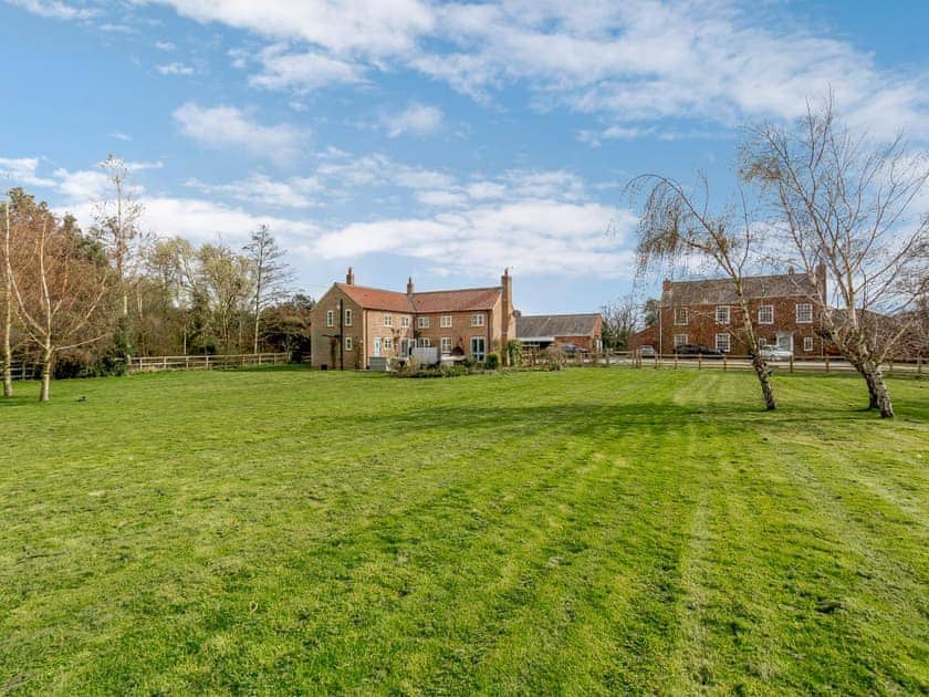 Garden and grounds | Gilbertson Cottage, York