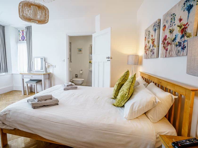 Double bedroom | Green Meadow, St Dogmaels, near Cardigan