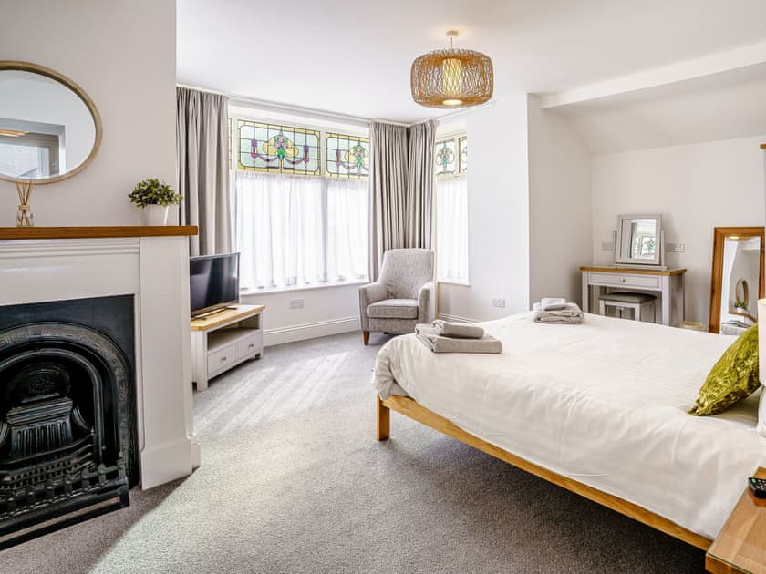 Double bedroom | Green Meadow, St Dogmaels, near Cardigan